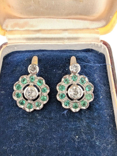 Boucles d'oreilles Boucles d’oreilles en platine avec émeraudes et diamants 58 Facettes 103/C 2026