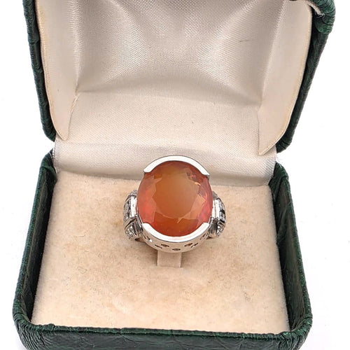 Bague 54 Bague en or blanc 18 ct avec opale de feu et diamants 58 Facettes 222/A 26 115/26