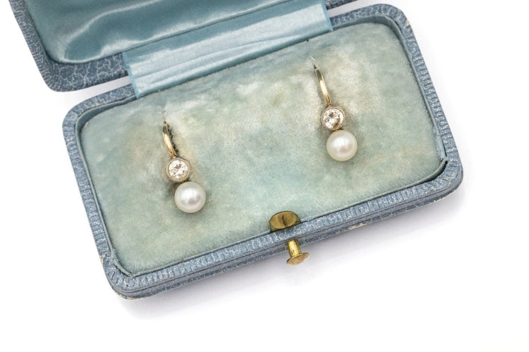 Boucles d'oreilles Boucles d’oreilles anciennes en or jaune 585 avec perles et diamants 58 Facettes 12117