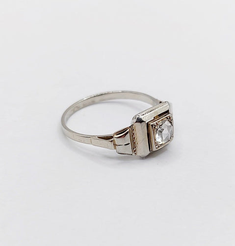 Bague 54.5 Bague tank Art déco en or blanc 18k et diamant taille rose 58 Facettes A07019