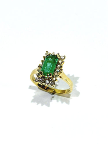 Bague 54.5 Bague en or jaune 18 carats avec émeraude et diamants 58 Facettes 1746698