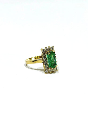 Bague 54.5 Bague en or jaune 18 carats avec émeraude et diamants 58 Facettes 1746698