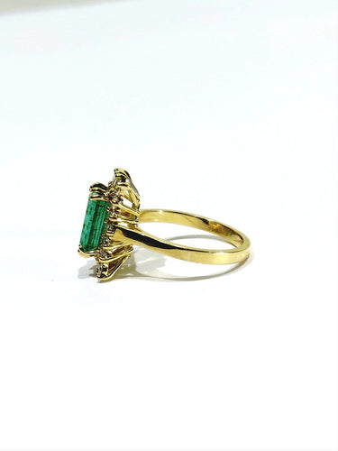 Bague 54.5 Bague en or jaune 18 carats avec émeraude et diamants 58 Facettes 1746698