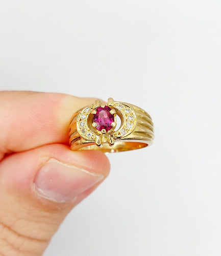 Bague rétro en or 18k avec rubis synthétique et diamants 58 Facettes A01910