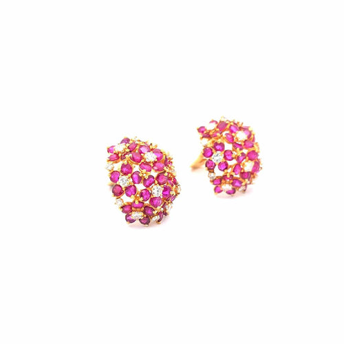 Boucles d'oreilles Boucles d'oreilles - Or jaune 18k, rubis de Birmanie et diamants 58 Facettes UN-0592