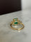 Bague 54 Bague en or jaune 18K avec émeraude colombienne et diamants 58 Facettes 259