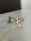 Bague 54 Bague en or jaune 18K avec émeraude colombienne et diamants 58 Facettes 259
