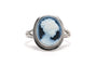 Bague 52 Bague années 60 en or blanc 18 carats sertie d’un camée 58 Facettes B857