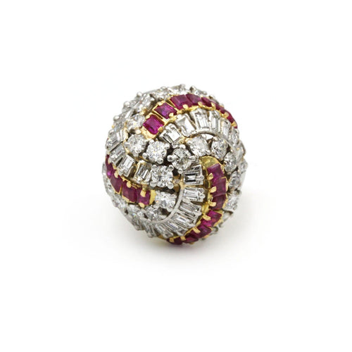 Bague 46 Bague dôme en or jaune 750‰ et platine 950‰, rubis et diamants 58 Facettes 260026SP