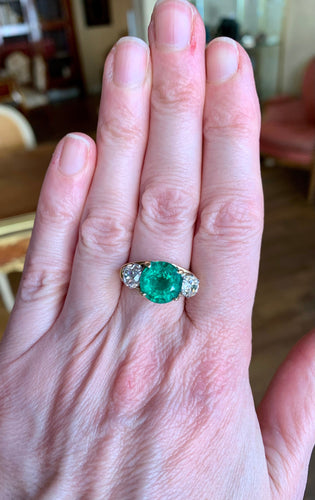 Bague Bague émeraude éthiopienne 4,35 ct et diamants en or jaune 18 carats et platine 58 Facettes BEM42