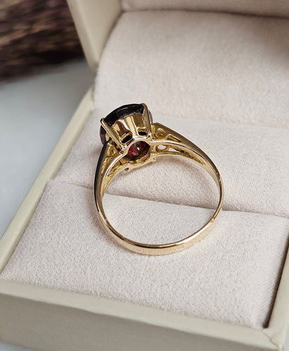 Bague 55 Bague solitaire en or jaune 14 carats et grenat ovale 58 Facettes 725