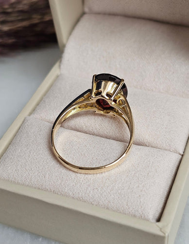 Bague 55 Bague solitaire en or jaune 14 carats et grenat ovale 58 Facettes 725