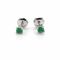 Boucles d'oreilles Boucles d'oreilles puces en or blanc 18 carats et émeraudes 58 Facettes Boucles d'oreilles en or blanc et émeraude