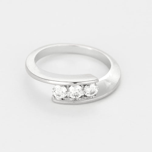 Bague 50 GAREL - Bague en Or blanc, trois diamants 0.15 carat environ. 58 Facettes 260218