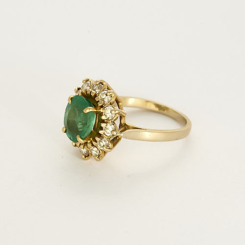 Bague 57 Bague marguerite en or jaune, émeraude 2.45 carats environ et diamants 58 Facettes 260209