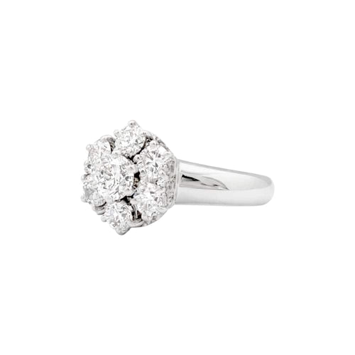 Bague 48 Bague « Fleur », or blanc et diamants. 58 Facettes 35571