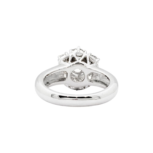 Bague 48 Bague « Fleur », or blanc et diamants. 58 Facettes 35571