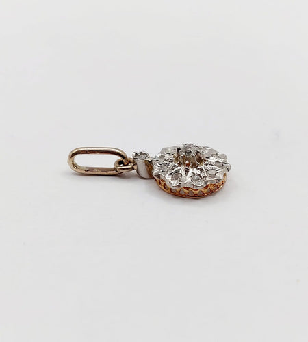 Pendentif Pendentif marguerite ancien en or 18k et platine, diamants taille rose 58 Facettes A06920