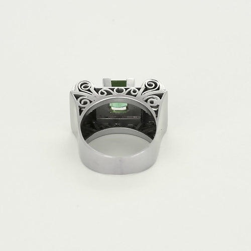 Bague 51 Bague géométrique en or gris, tourmaline verte et diamants. 58 Facettes B250128