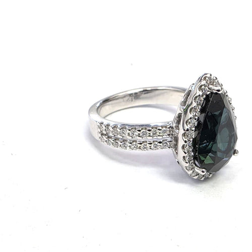 Bague 54 Bague en or blanc avec saphir poire et diamants 58 Facettes 274/26 A