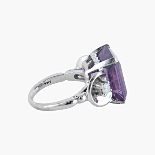 Bague 50 Victoire - Bague en or blanc avec améthyste et diamants 58 Facettes BO/220027