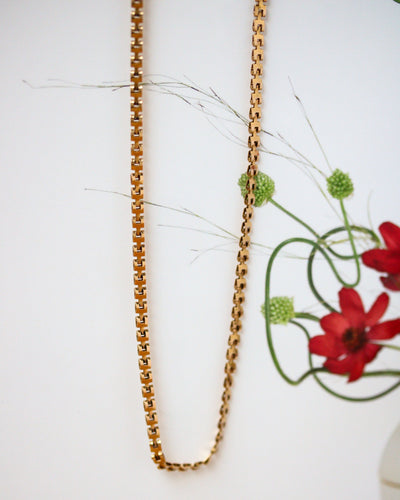 Collier Chaîne maille chenille en or jaune 750 58 Facettes A12161