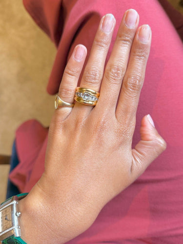 Bague 50 Bague bandeau en or jaune 18 carats et diamants taille princesse 58 Facettes dsq