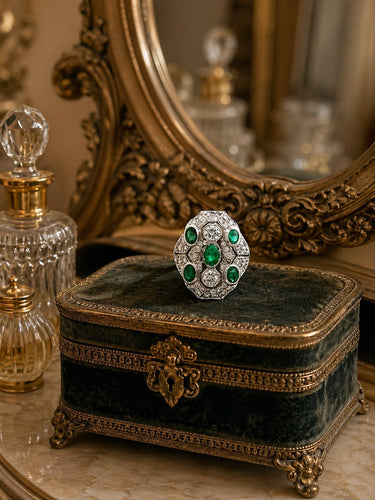 Bague 56 Bague Art déco géométrique en or blanc 18k, émeraudes colombiennes et diamants 58 Facettes 50455