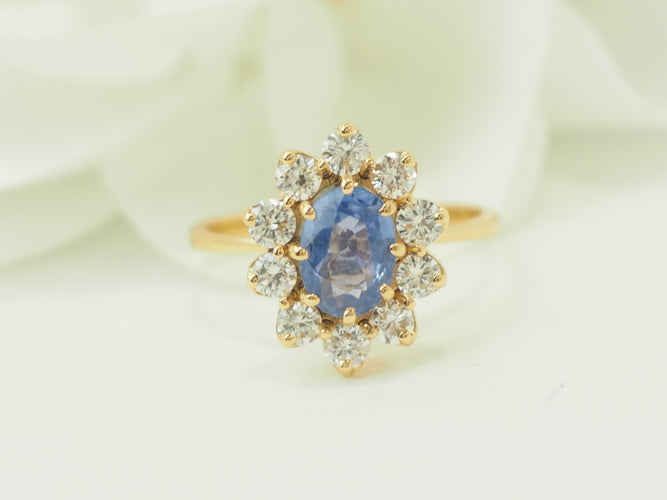 Bague 50.5 Bague entourage en or jaune 18 kt saphir Ceylan 1 ct et diamants 58 Facettes 33720