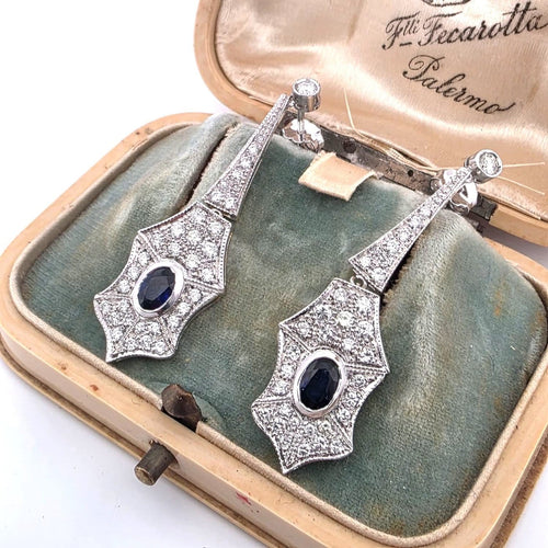 Boucles d'oreilles Boucles d'oreilles - Or blanc 18 ct, saphirs et diamants 58 Facettes 102/26 A