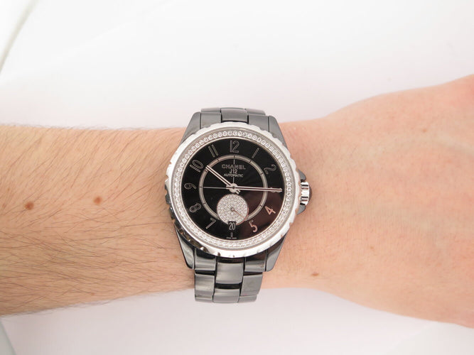 Montre Chanel J12-365 H3840 - Montre automatique en céramique noire sertie de diamants 58 Facettes 274462