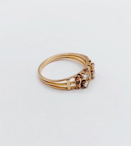 Bague 54.5 Bague chevalière victorienne en or rose 18k avec diamants et perles 58 Facettes A07048