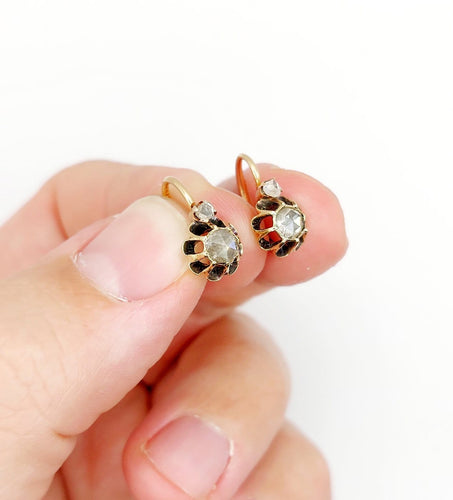 Boucles d'oreilles Dormeuses victoriennes en or 18k et diamants taille rose sur paillon 58 Facettes A07071
