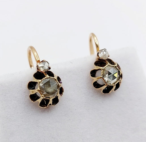 Boucles d'oreilles Dormeuses victoriennes en or 18k et diamants taille rose sur paillon 58 Facettes A07071