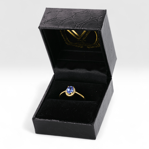 Bague 56 Bague en or jaune 18K avec tanzanite naturelle et diamants 58 Facettes R001