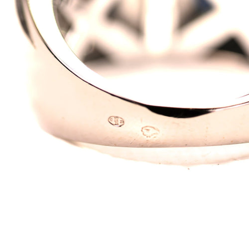 Bague 55 Bague Tank pont en or blanc et saphirs calibrés, diamants 58 Facettes LMB-346