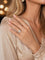 Bague 50 Bague cluster pavée en or blanc 18 carats et diamants 58 Facettes 50461