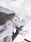 Boucles d'oreilles Chanel De Camélia - Boucles d’oreilles en or blanc 18k, diamants 58 Facettes Jnci13