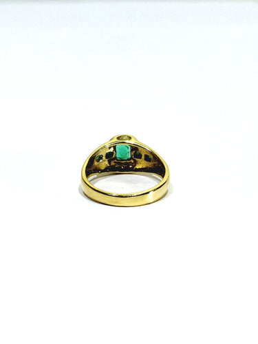 Bague 54 Bague en or jaune 18 carats avec diamants et émeraudes 58 Facettes id: 1752351