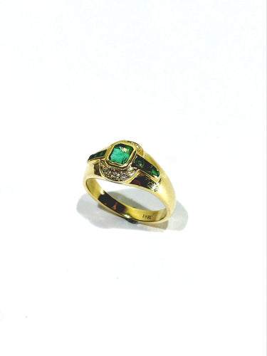 Bague 54 Bague en or jaune 18 carats avec diamants et émeraudes 58 Facettes id: 1752351