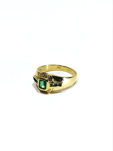 Bague 54 Bague en or jaune 18 carats avec diamants et émeraudes 58 Facettes id: 1752351