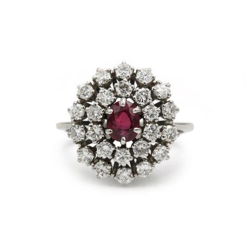 Bague 53 Bague rétro en or blanc 750 avec diamants et rubis 58 Facettes 1384