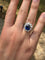 Bague 55 Bague marguerite en or blanc 750 et platine, saphir de Ceylan 2,60 ct 58 Facettes 1391