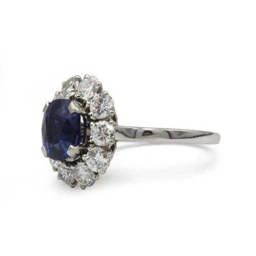Bague 55 Bague marguerite en or blanc 750 et platine, saphir de Ceylan 2,60 ct 58 Facettes 1391