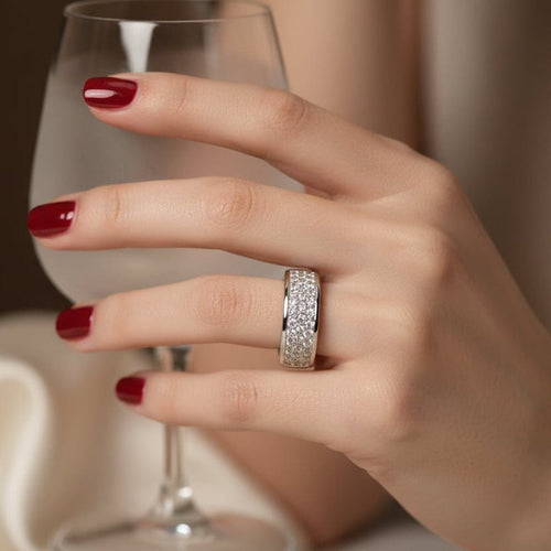 Bague 54 Bague jonc en or blanc 18 carats pavée de diamants 58 Facettes 1.0001143/1