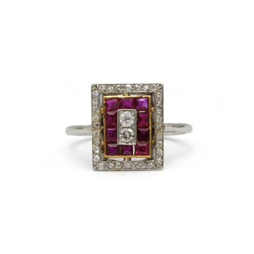 Bague 56 Bague Art déco en platine avec diamants et rubis calibrés 58 Facettes 1386