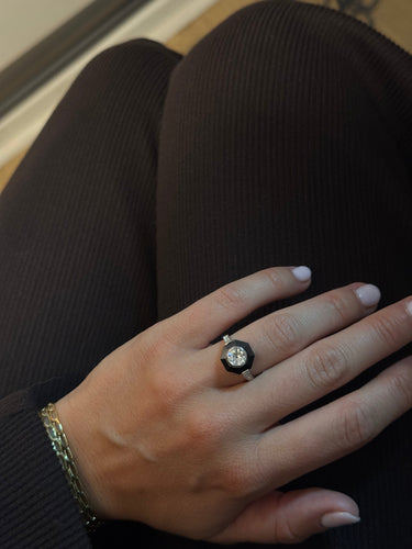 Bague 52.5 Bague Art déco en or blanc 18K, onyx et diamants 58 Facettes