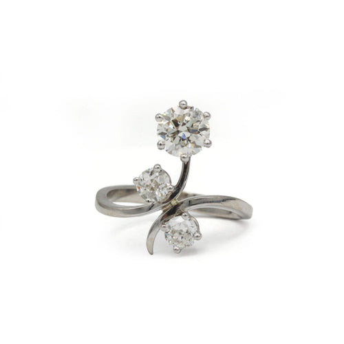 Bague 50 Bague en or blanc 750 et diamants 58 Facettes 1348