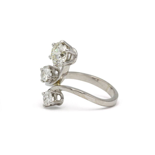 Bague 50 Bague en or blanc 750 et diamants 58 Facettes 1348