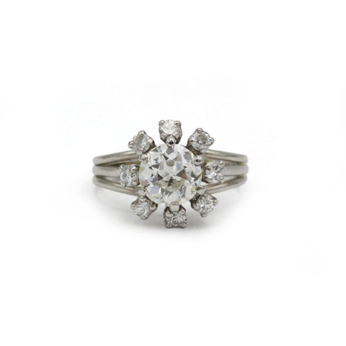 Bague 51 Bague marguerite en or 750 et platine, diamants taille ancienne 58 Facettes 1370